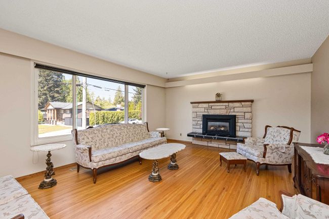 565 Midvale Street, House other with 4 bedrooms, 2 bathrooms and 6 parking in Coquitlam BC | Image 8