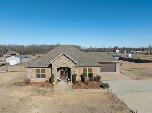 61 Country Meadows Lane, Conway, AR, 72034 | Card Image