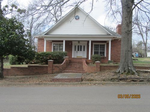 511 N Main St, Ripley, MS, 38663-1620 | Card Image