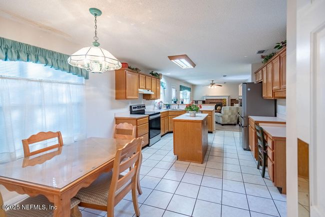 806 Cherry St, House other with 4 bedrooms, 3 bathrooms and null parking in Neptune Beach FL | Image 16