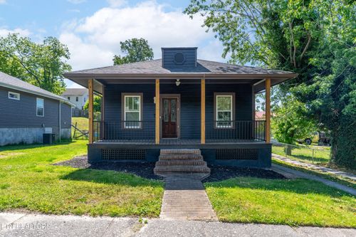 306 E Walden St, La Follette, TN, 37766-2451 | Card Image