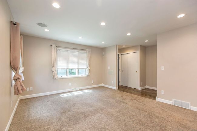 2029 Riverside Dr, House other with 4 bedrooms, 2 bathrooms and null parking in South Bend IN | Image 13