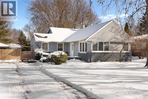 156 Edgewater Blvd, Tecumseh, ON, N8N2H1 | Card Image