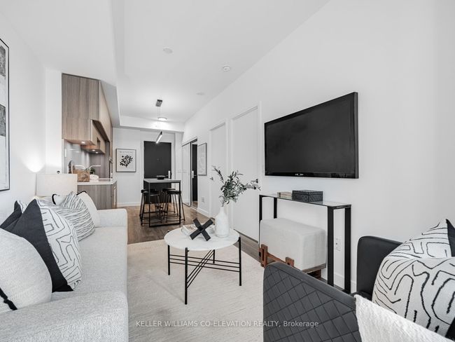 1003 - 8 Eglinton Ave E, Condo with 1 bedrooms, 1 bathrooms and null parking in Toronto ON | Image 22
