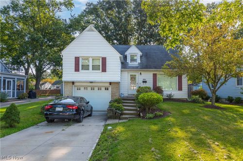 991 Reeve Rd, Elyria, OH, 44035-2939 | Card Image