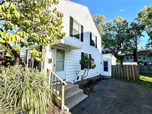 25550 Tungsten Rd, Euclid, OH, 44132-2730 | Card Image