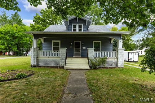 619 S Wood St, Staunton, IL, 62088-1848 | Card Image