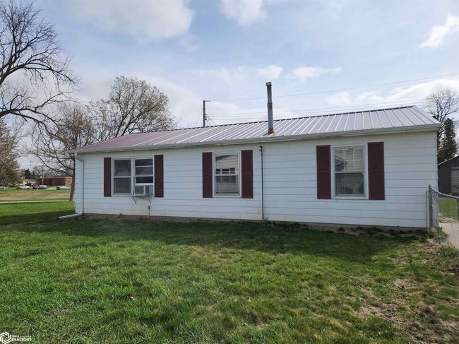 1128 Prince St, House other with 5 bedrooms, 4 bathrooms and null parking in Grinnell IA | Image 71
