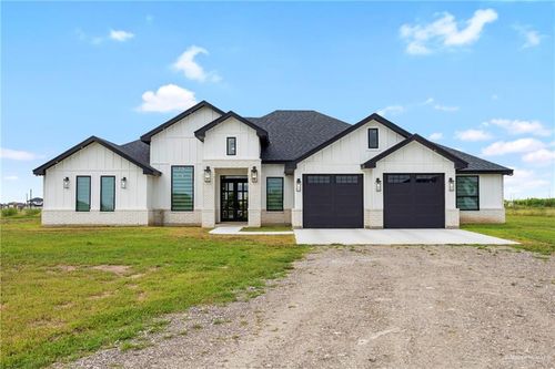 915 N Esperanza St, Weslaco, TX, 78596-3542 | Card Image