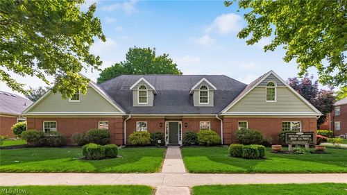 240 S 4th St, Coshocton, OH, 43812-2019 | Card Image