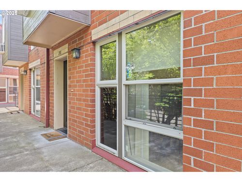 apt-201-17040 Sw Whitley Way, Beaverton, OR, 97006-8160 | Card Image