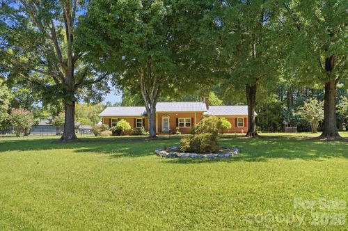 710 Frontier Cir, China Grove, NC, 28023-9489 | Card Image