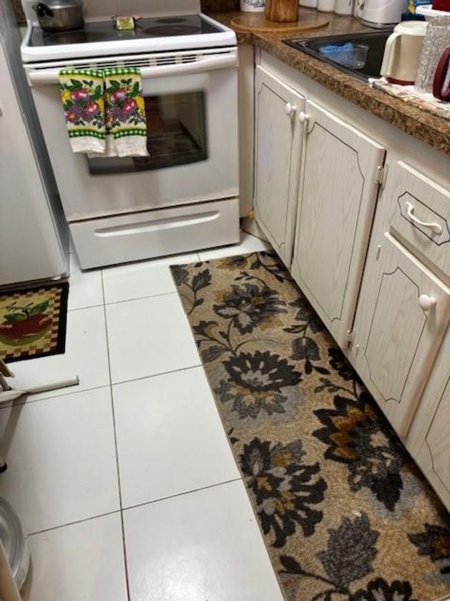 183 - 183 Camden H, Condo with 1 bedrooms, 1 bathrooms and null parking in West Palm Beach FL | Image 6
