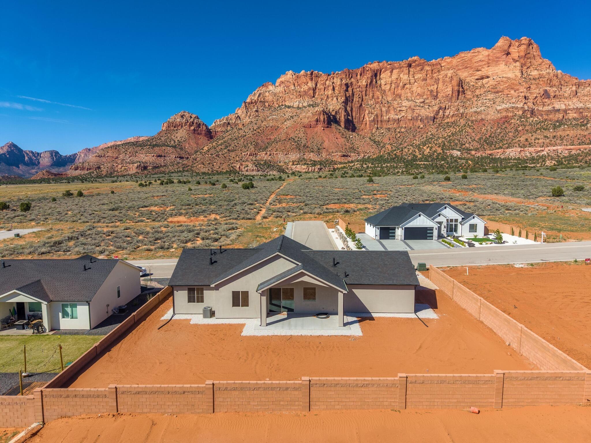 Residential in Hildale 4