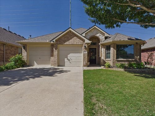 15737 Landing Creek Ln, Roanoke, TX, 76262-3386 | Card Image