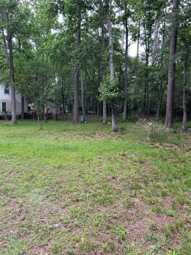 15930 Stagecoach Rd, House other with 3 bedrooms, 2 bathrooms and null parking in Stagecoach TX | Image 11