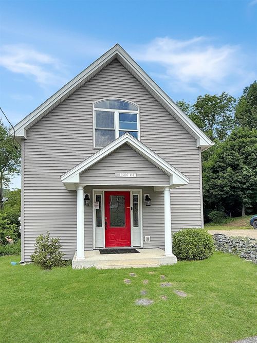 465 Hillside Ave, Berlin, NH, 03570-2141 | Card Image