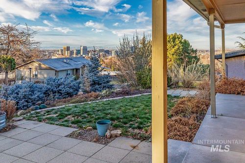 92 W Horizon Dr, Boise, ID, 83702-4419 | Card Image