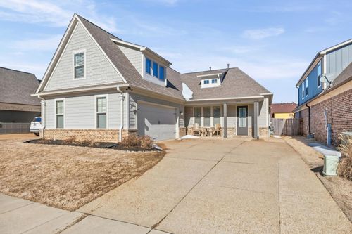 10230 Evergreen Manor Cv, Lakeland, TN, 38002-1070 | Card Image