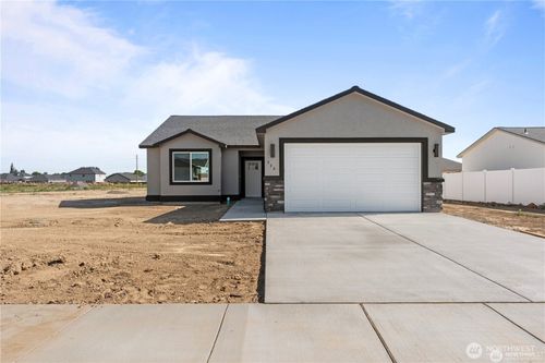 706 P St Ne, Quincy, WA, 98848-4022 | Card Image