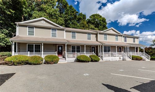 29-29 Dover St, Cranston, RI, 02920-7424 | Card Image