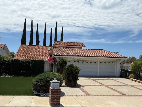 5917 Carell Ave, Agoura Hills, CA, 91301-2124 | Card Image