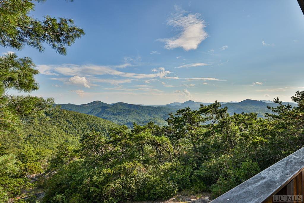 Sheer Rock Rd, Glenville, NC 28736