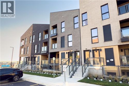 42 Urbane Blvd, Kitchener, ON, N2E0J4 | Card Image