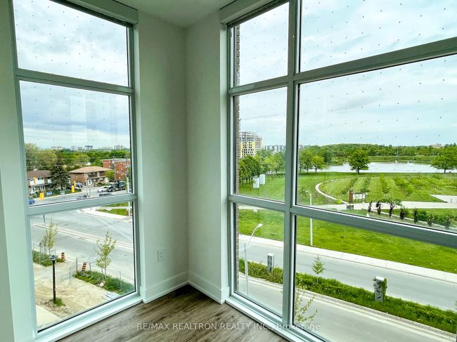 320 - 60 George Butchart Dr, Condo with 2 bedrooms, 2 bathrooms and null parking in North York ON | Image 9
