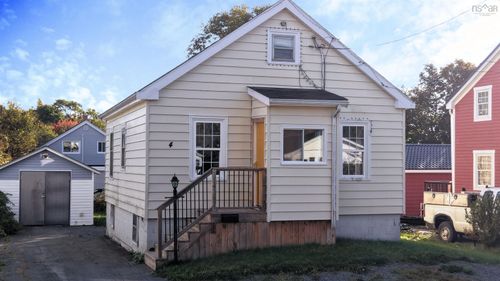 4 Mayor Ave, Halifax, NS, B3P1M8 | Card Image
