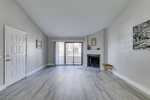 202-930 N Sloan Lane, Las Vegas, NV, 89110 | Card Image
