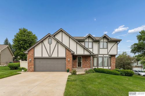 603 Dearborn Cir, Papillion, NE, 68046-6127 | Card Image