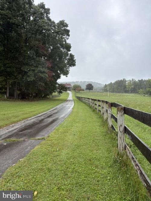 1720 E Deep Run Rd, MANCHESTER, MD, 21102-1004 | Card Image