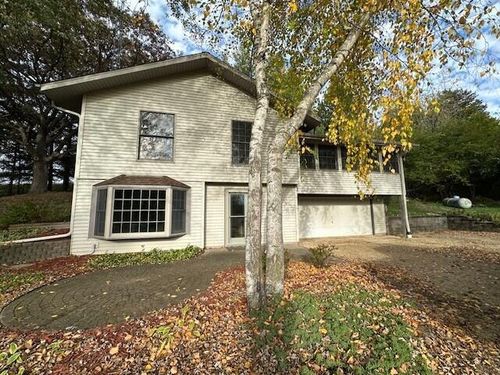 8908 Us Highway 18, CAMBRIDGE, WI, 53523-9006 | Card Image