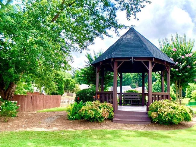 2605 Vineyard Way Se, Condo with 2 bedrooms, 2 bathrooms and 3 parking in Smyrna GA | Image 21