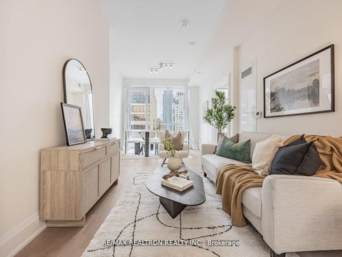 1801-88 Cumberland St, Toronto, ON, M5R0C8 | Card Image