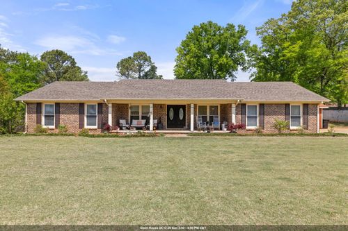 2203 Marietta Ave, Muscle Shoals, AL, 35661-2619 | Card Image