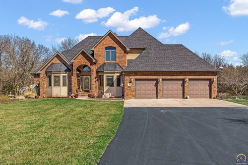 10125 Saddle Creek Dr, Harveyville, KS, 66431-9351 | Card Image