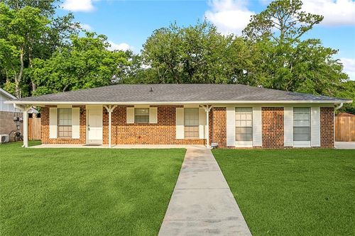 1105 Saint Joseph St, Slidell, LA, 70460-2323 | Card Image