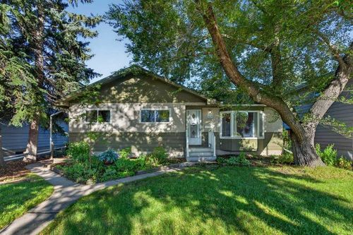 3819 Charleswood Dr Nw, Calgary, AB, T2L2C7 | Card Image