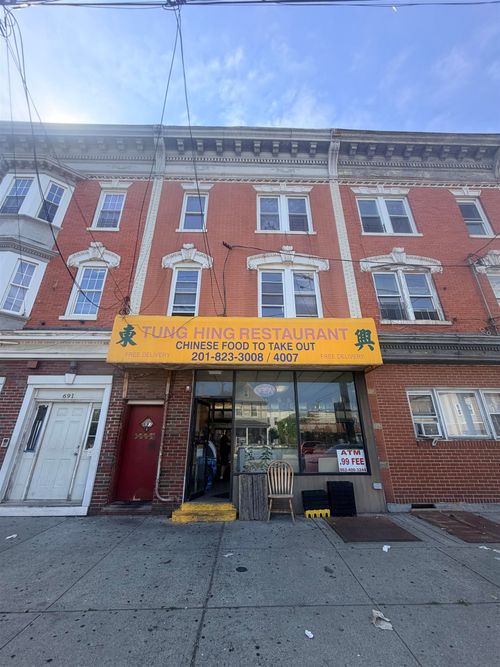 2-693 Kennedy Blvd, Bayonne, NJ, 07002-7714 | Card Image