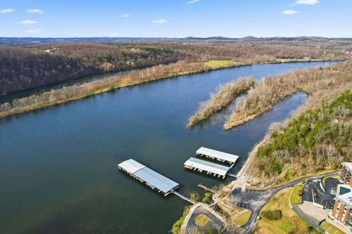 bldg-235-150 Sunken Forest Dr, Forsyth, MO, 65653-8114 | Card Image