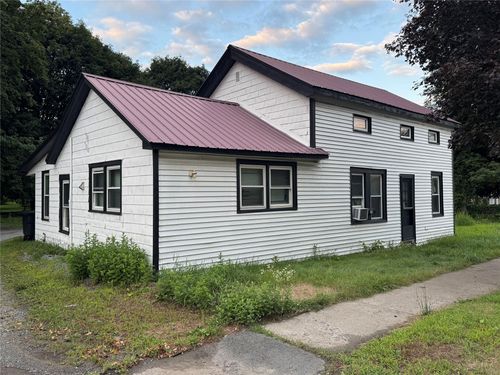56 Sullivan St, Wurtsboro, NY, 12790-8225 | Card Image