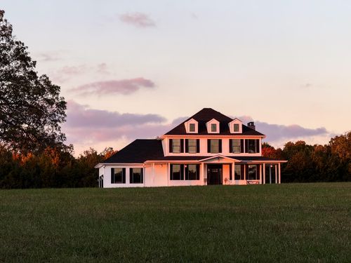 10205 Webster County Rd, Conway, MO, 65632-8330 | Card Image