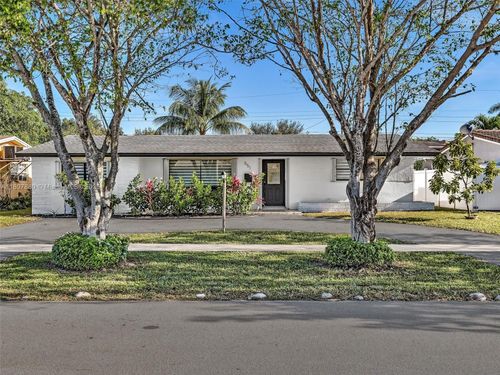 551 S Crescent Dr, Hollywood, FL, 33021-7501 | Card Image