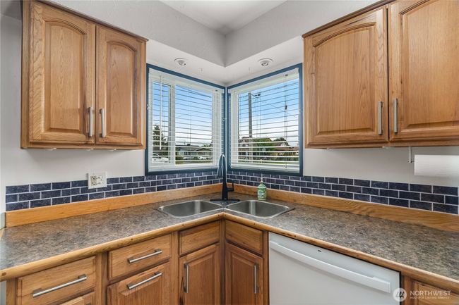 2300 W 2 Nd St, House other with 2 bedrooms, 1 bathrooms and 2 parking in Aberdeen WA | Image 9