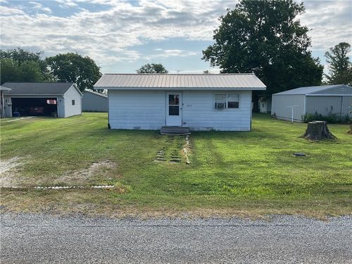 374 Adams St, Mason, IL, 62443 | Card Image