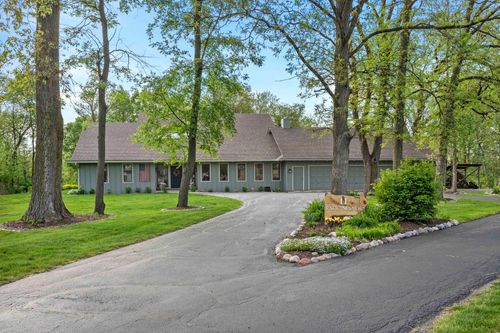 11 Park Manor Dr, Dyer, IN, 46311 | Card Image