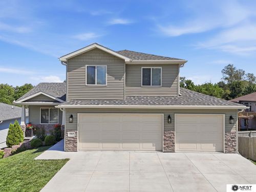 740 Prairie View Lane, Hickman, NE, 68372 | Card Image