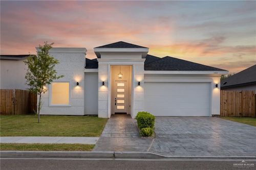 2404 N Revolution St, Edinburg, TX, 78541-5719 | Card Image